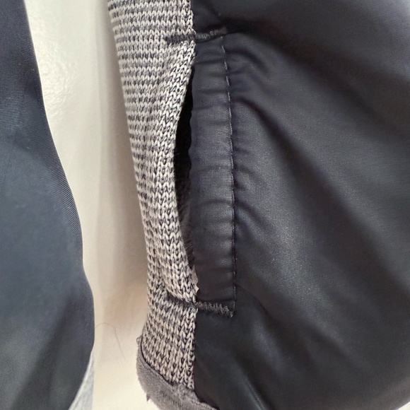 Under Armour Women's Full Zip Hoodie Grey and Green Loose Cold Gear Storm. Sz XS - Picture 6 of 13